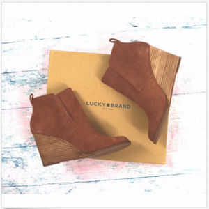 🛑SALE Lucky Brand 7.5M Suede Wedge